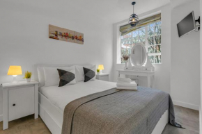 MySquare Modern One Bed Serviced Apartment in Chelsea